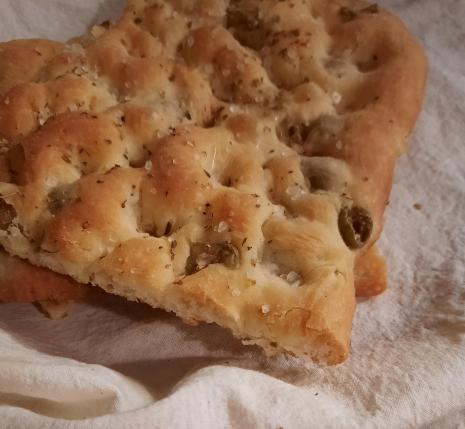 Focaccia mit Oliven